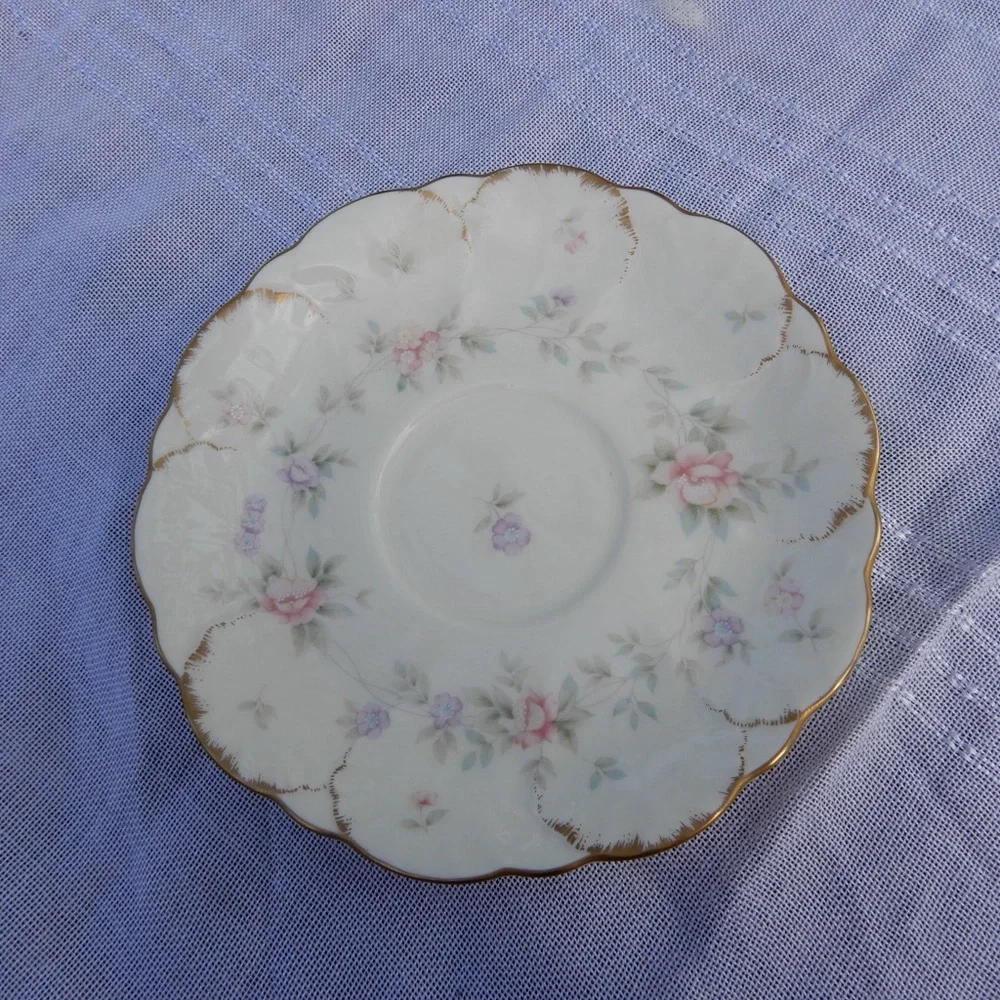 Floral Teacup and Saucer Set with Gold Trim - Picture 2 of 3